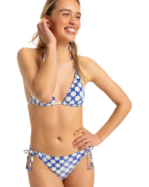 Artsy Fliesen-Band-Seiten Cheeky Bikini-Höschen in strahlendem Blau-Fliesen-Design