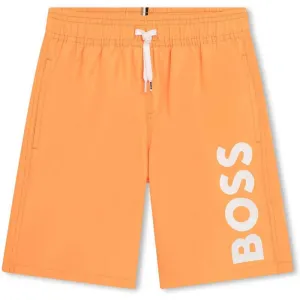 Jungen Badehorts mit orangefarbenem Logo
