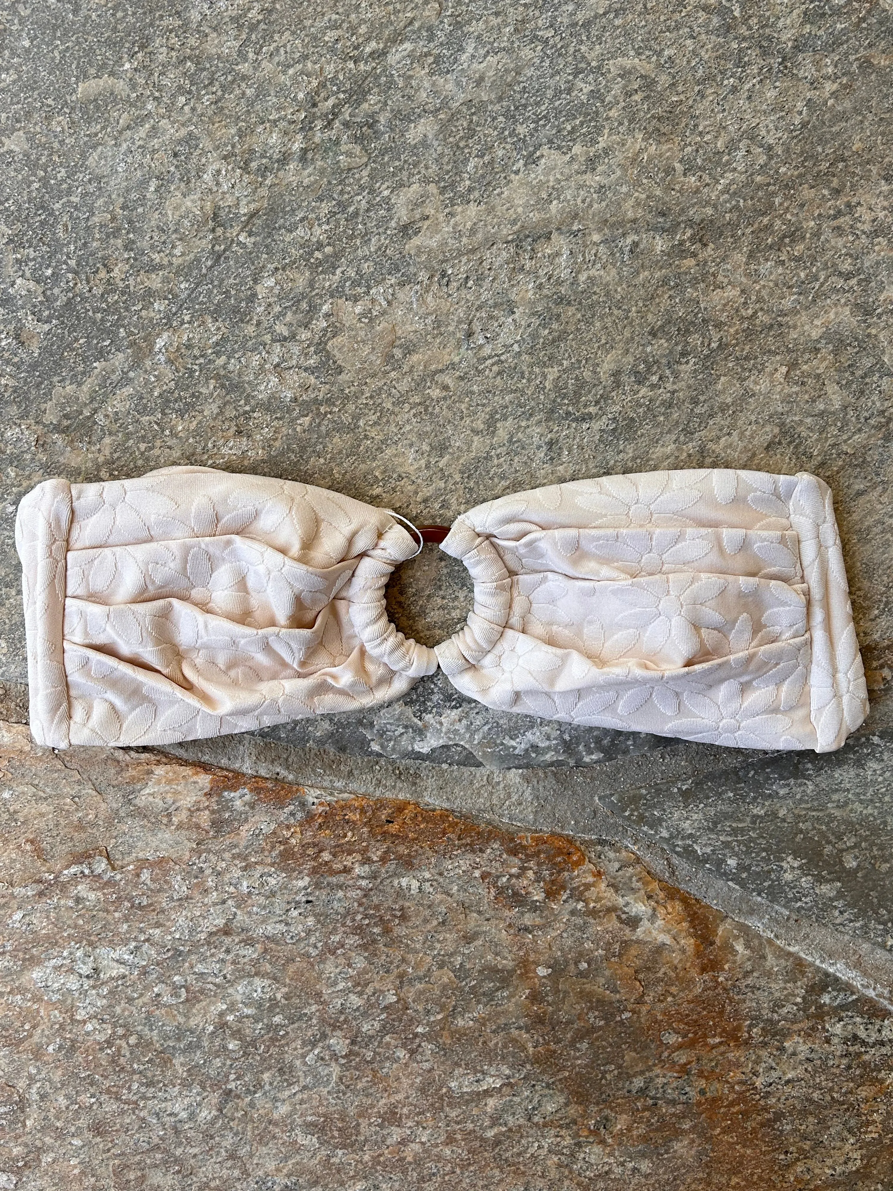 Bandeau-Bikini-Oberteil in Ecru-Textur