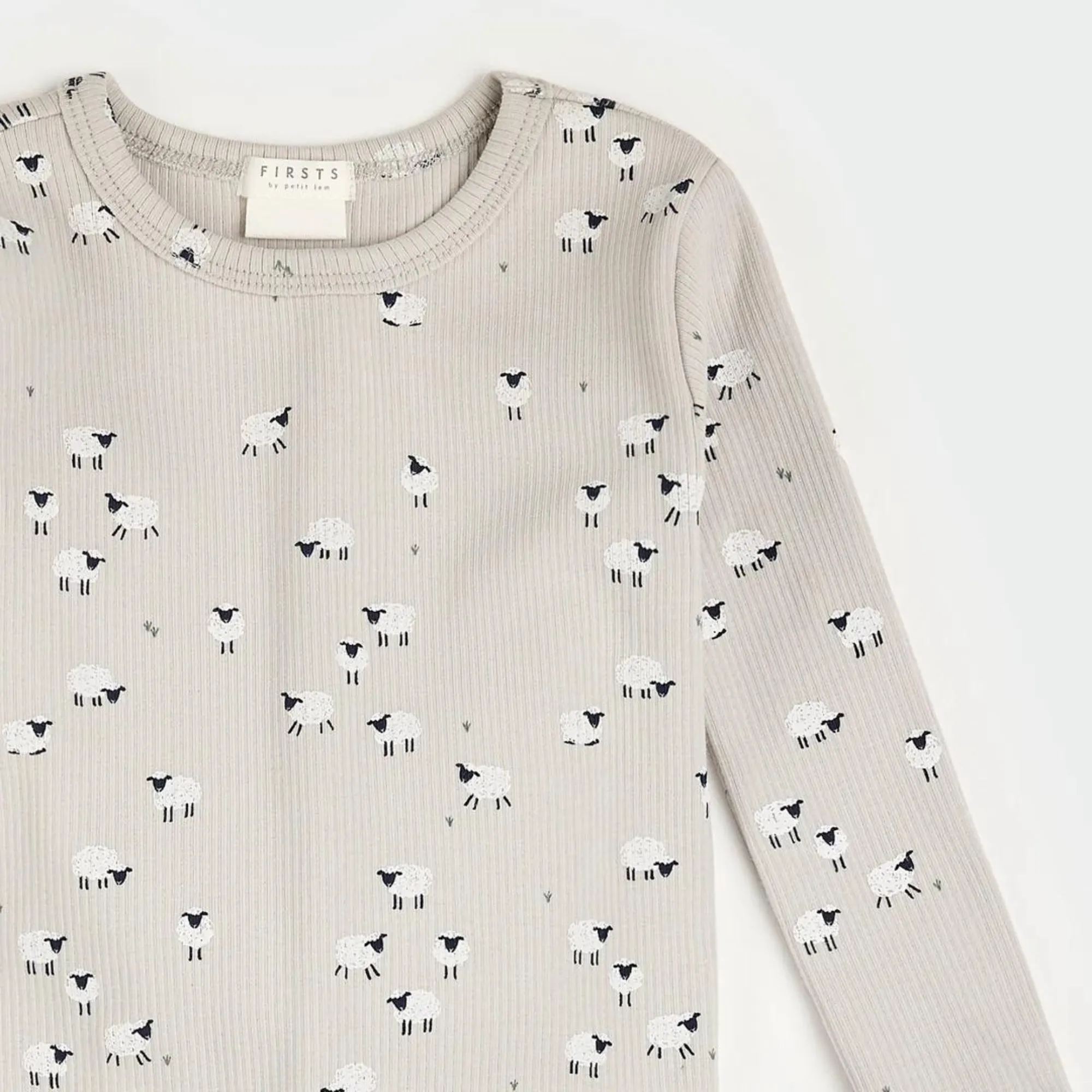 FIRSTS Flauschiges Schaf-Print auf Lunar Rock Rippen-Pyjama-Set