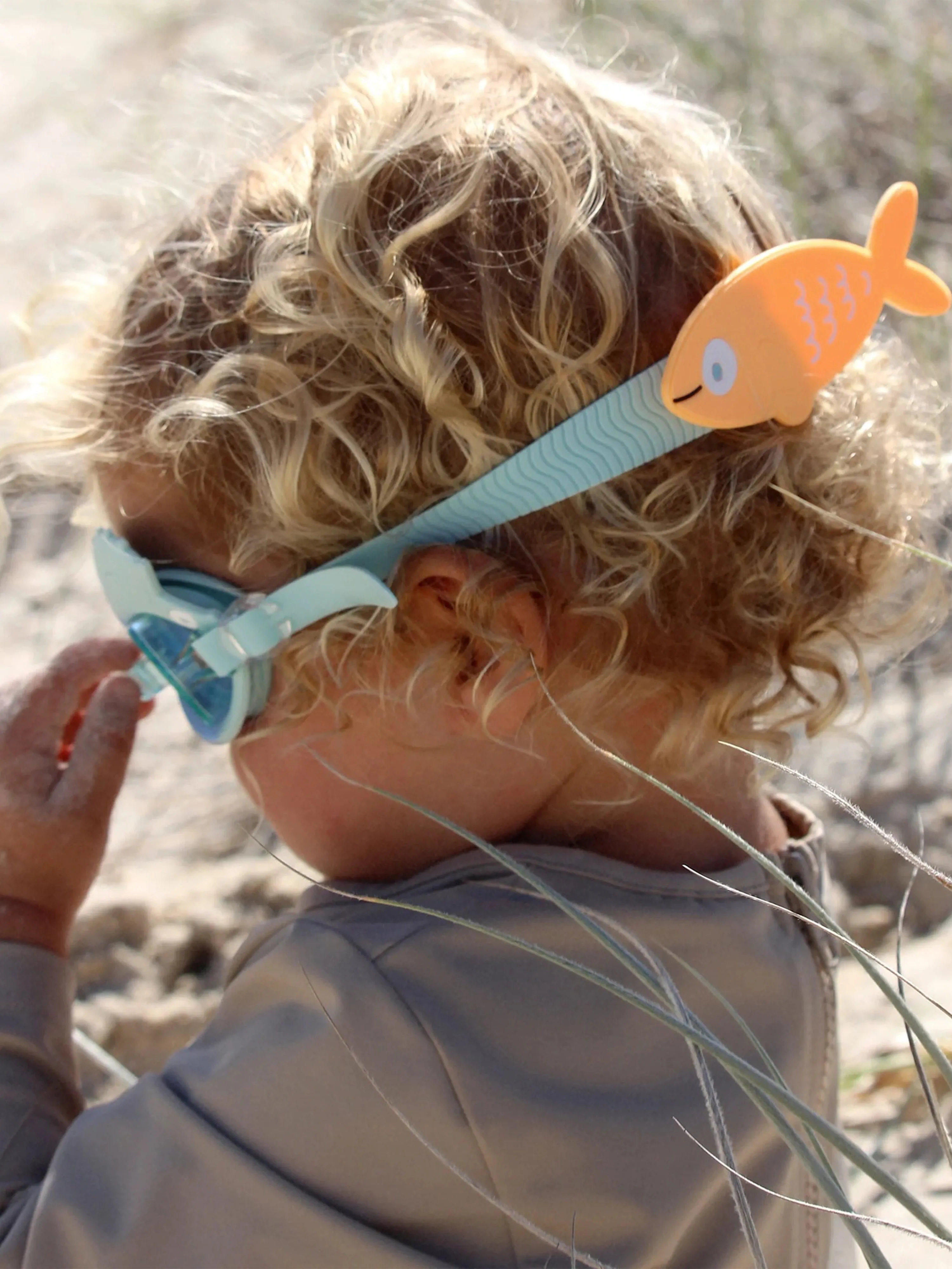 Kinder-Schwimmbrille Finn der Fisch in Blau (16cm)