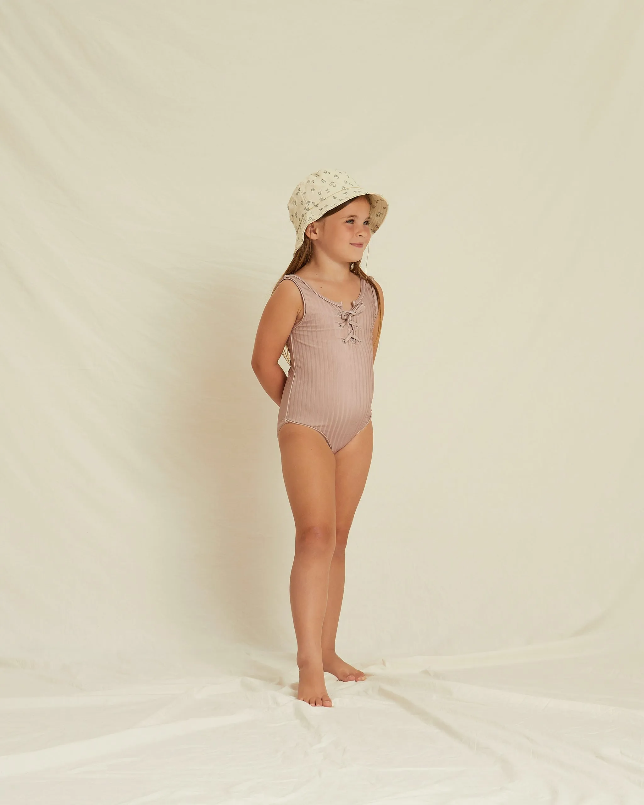 Einteiliges Kleid mit Schnürung | mauve