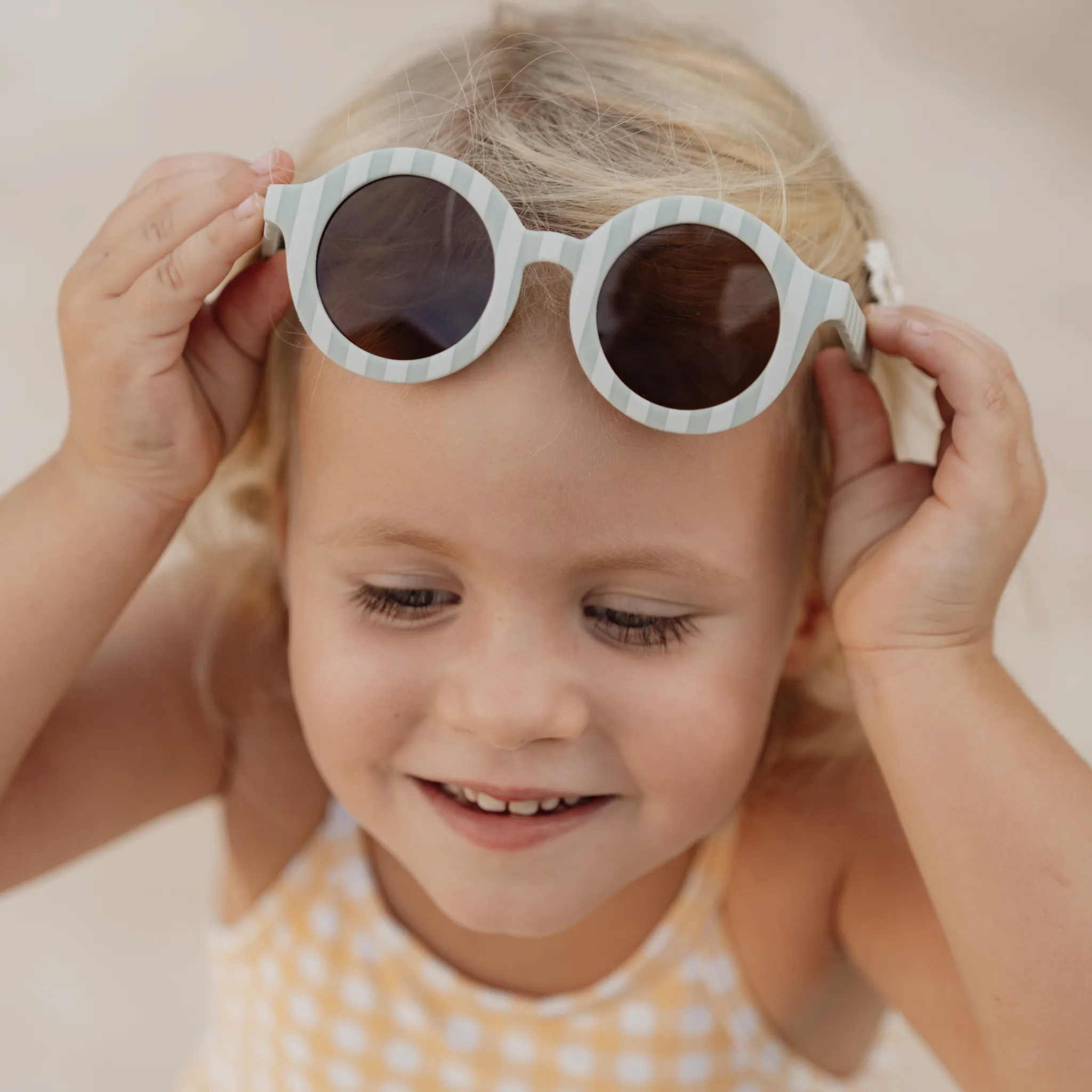 Little Dutch Runde Sonnenbrille - Frisches Grün