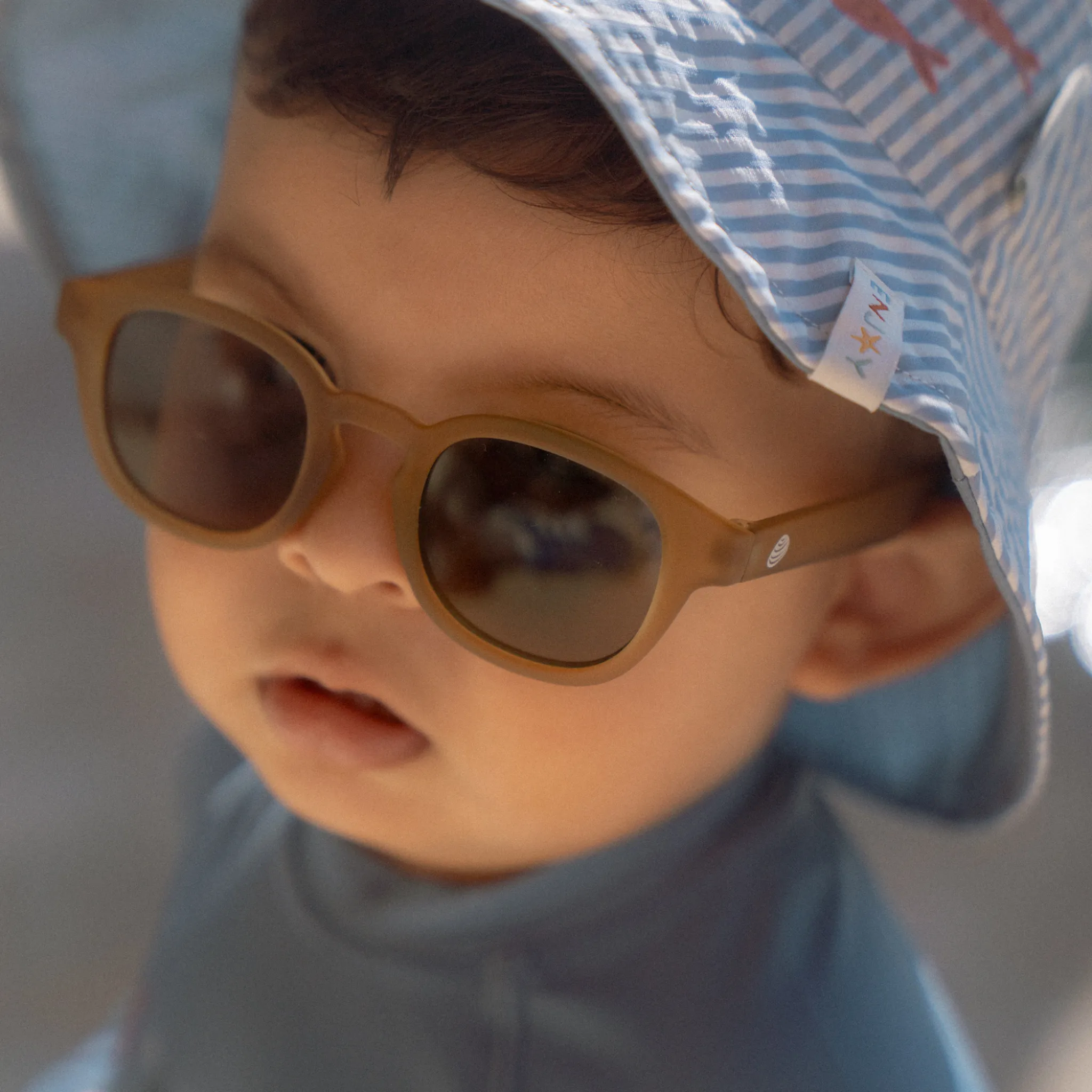 Little Dutch Wayfarer Sonnenbrille - Mandel