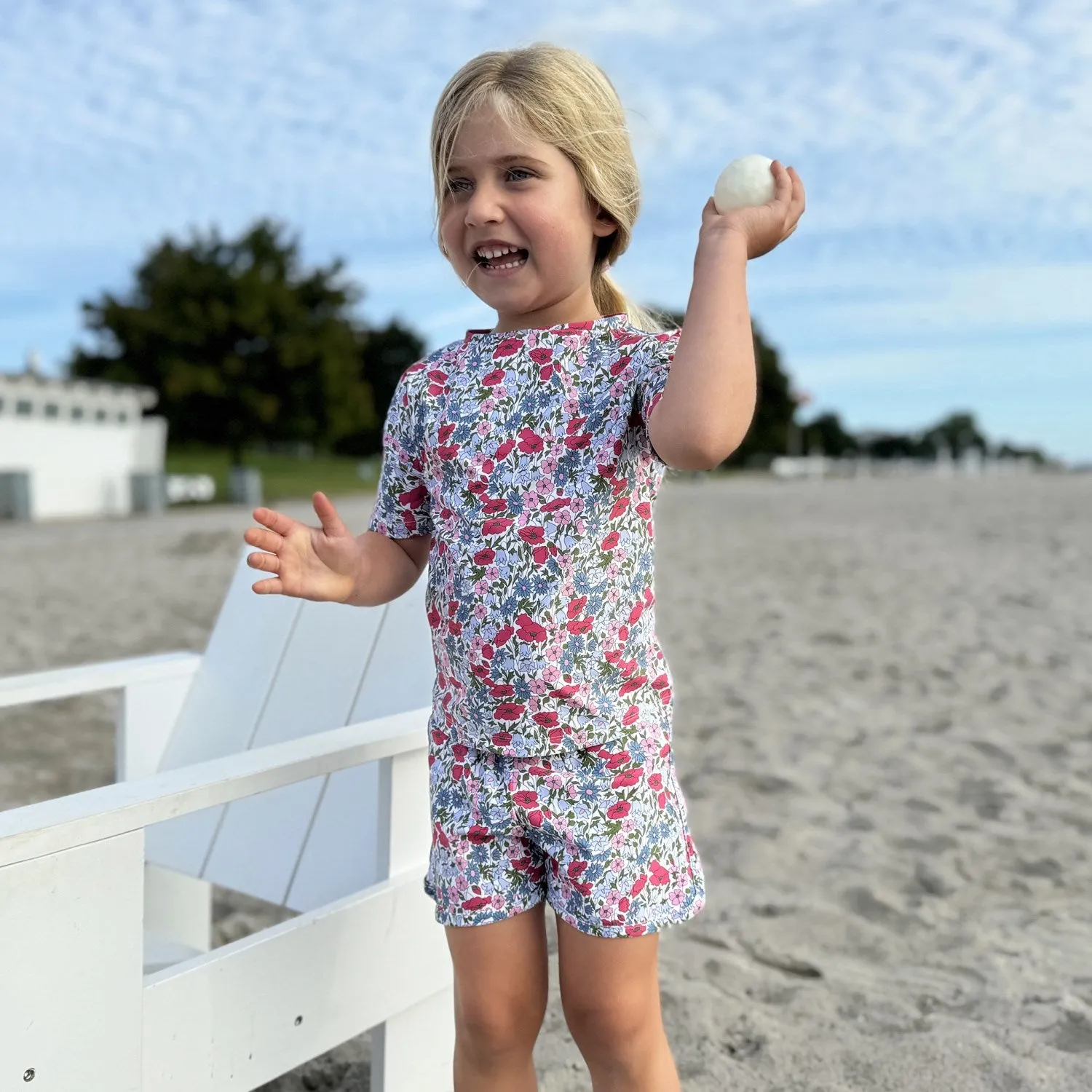 Petit Crabe Poppy & Daisy P Alexa Badeshorts - Hergestellt aus Liberty© Stoff Petit-Crabe
