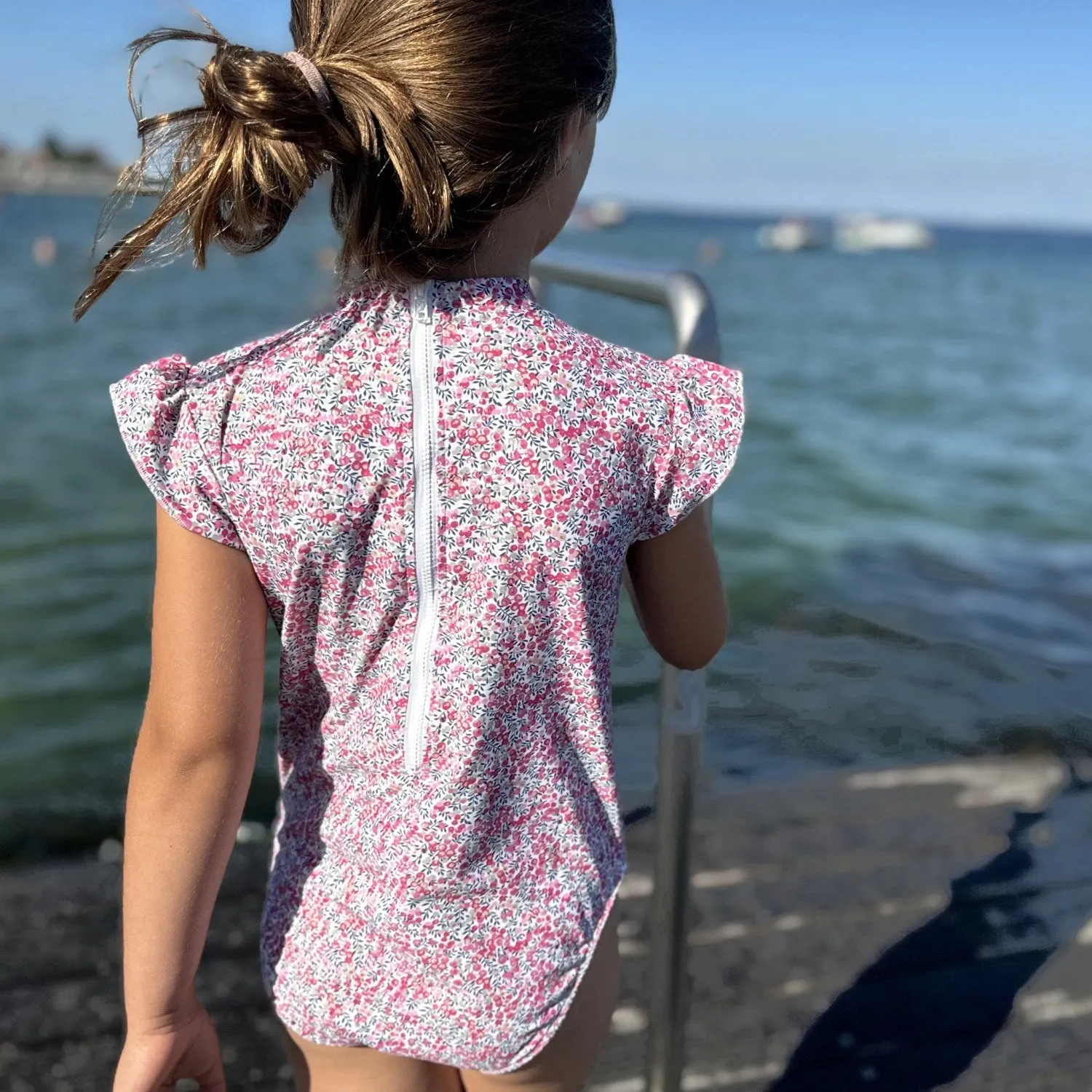 Petit Crabe Wiltshire Bud Beaa Badeanzug S/S - Hergestellt mit Liberty-Stoffen Petit-Crabe