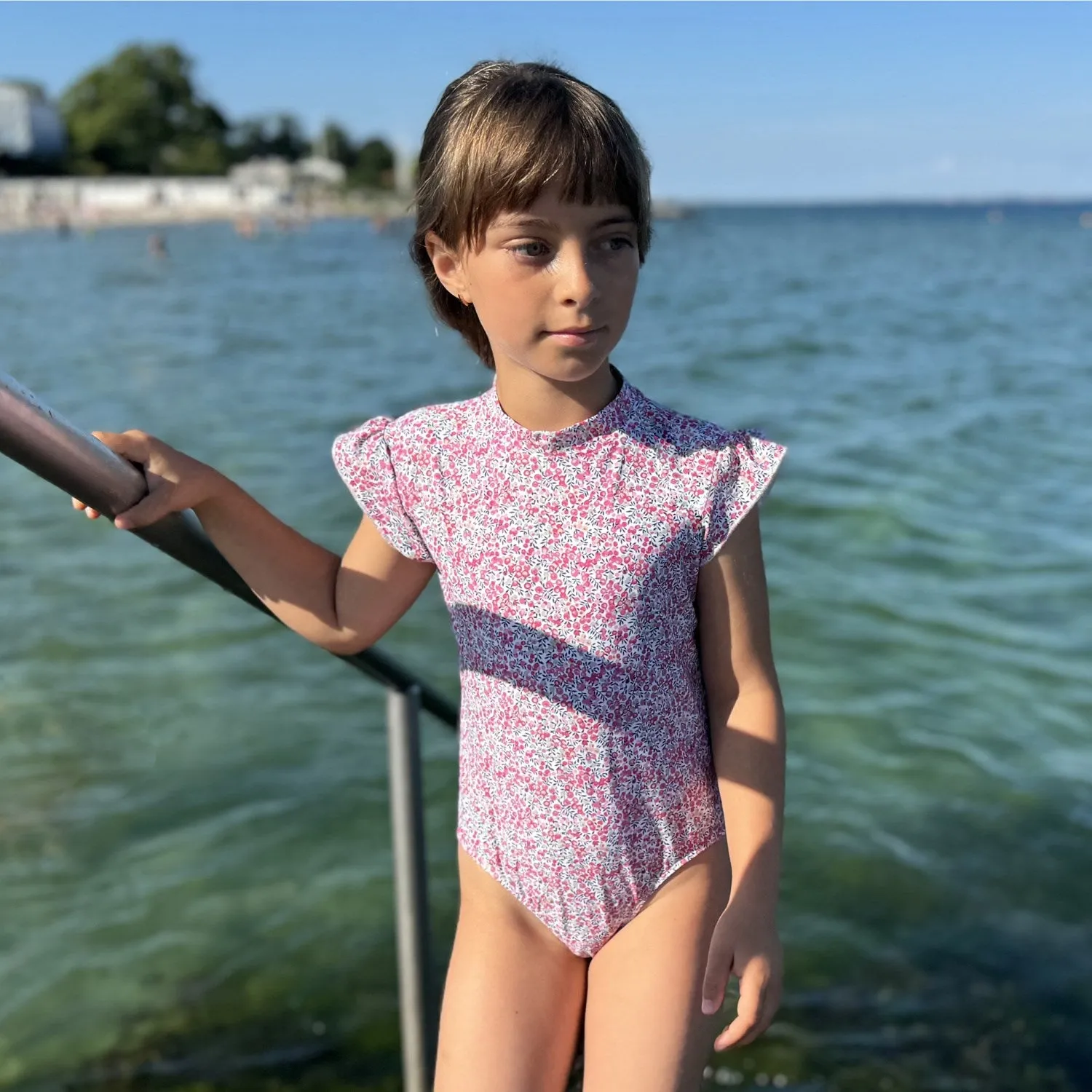 Petit Crabe Wiltshire Bud Beaa Badeanzug S/S - Hergestellt mit Liberty-Stoffen Petit-Crabe