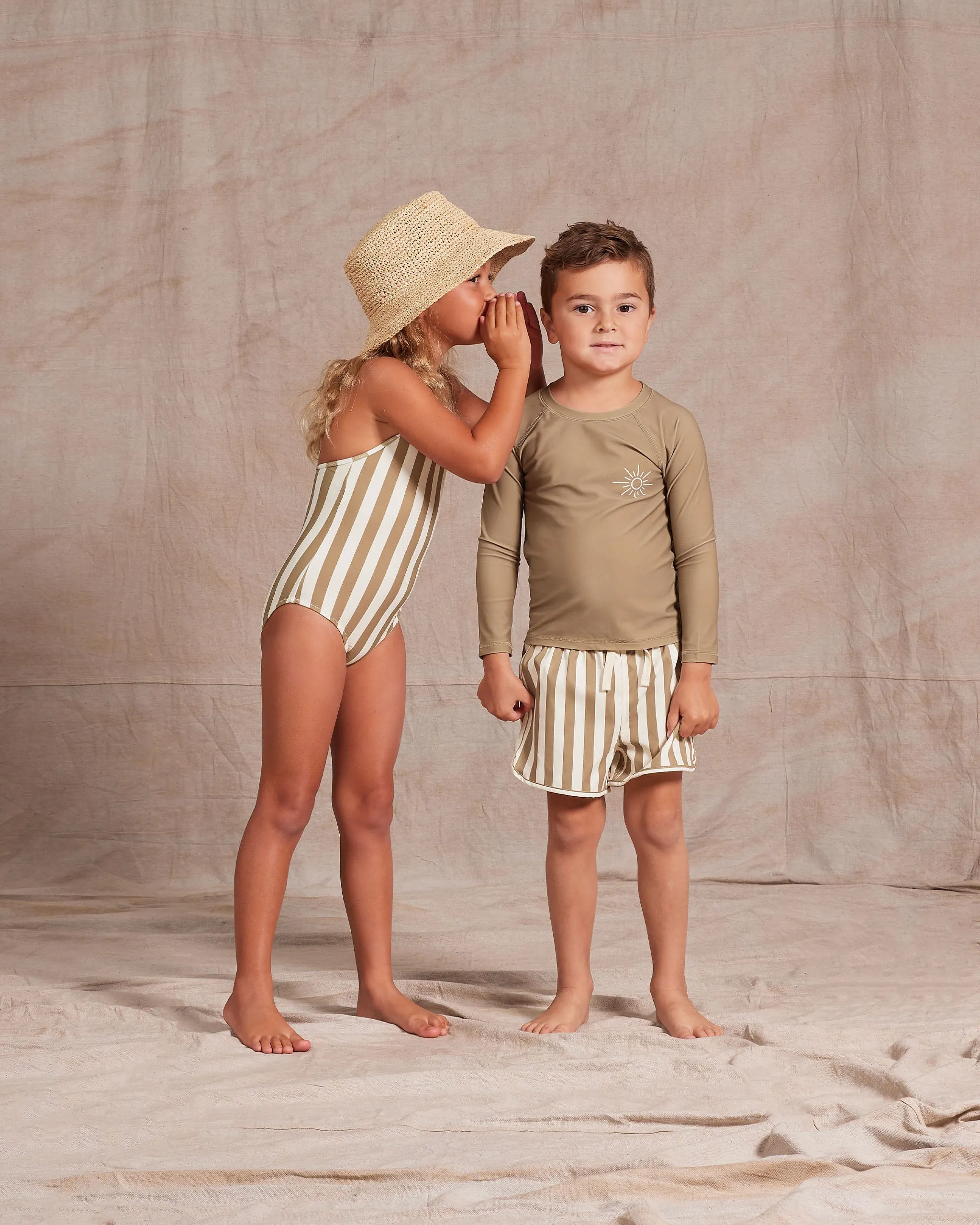 Sky One-Piece || Oliv gestreift