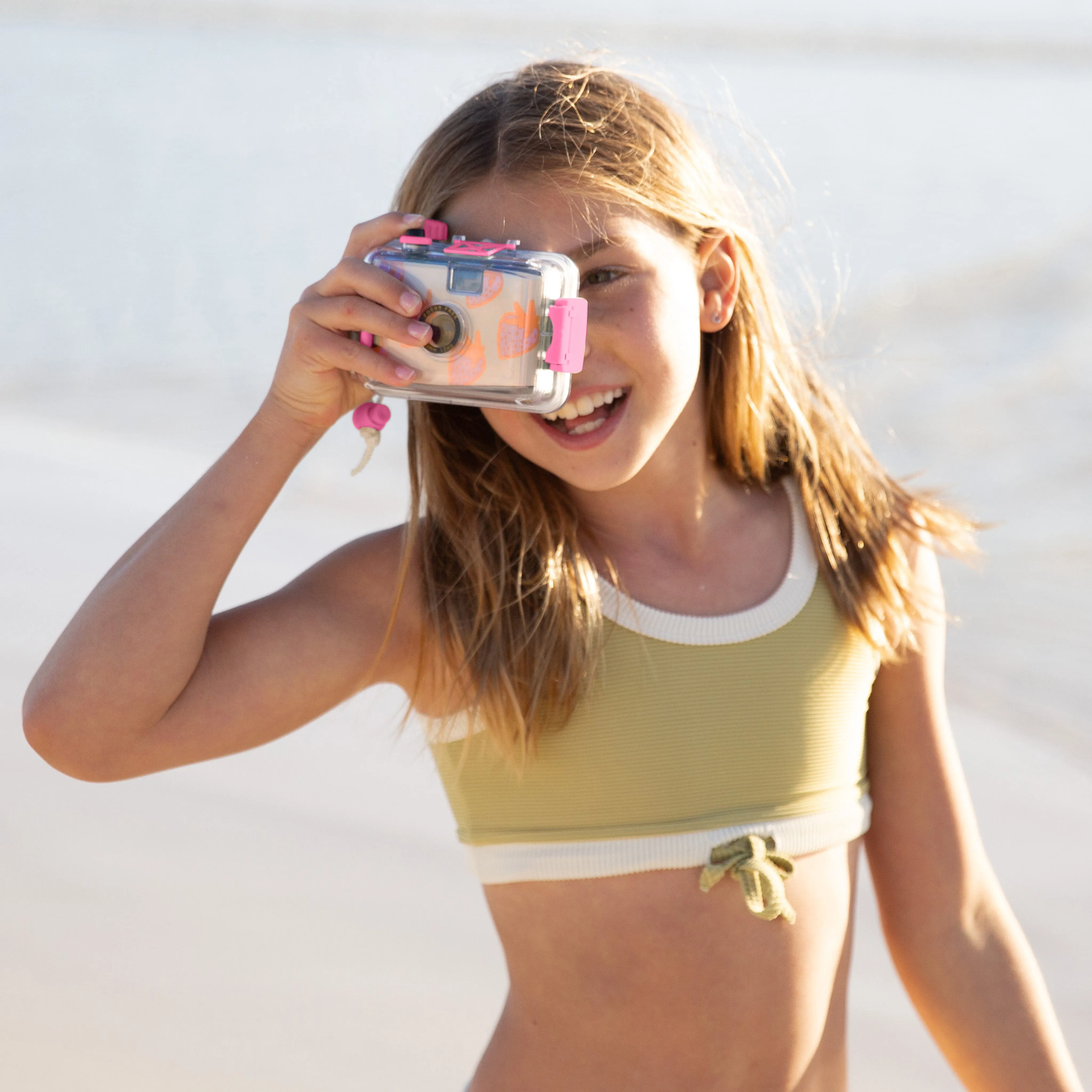 Sunnylife Mädchen Erdbeer Unterwasserkamera in Rosa